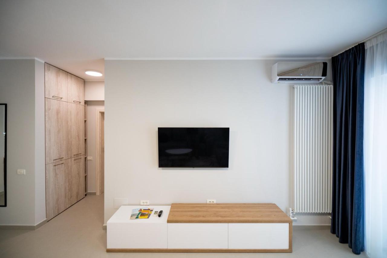 Moonlight Mamaia Apartments Bagian luar foto
