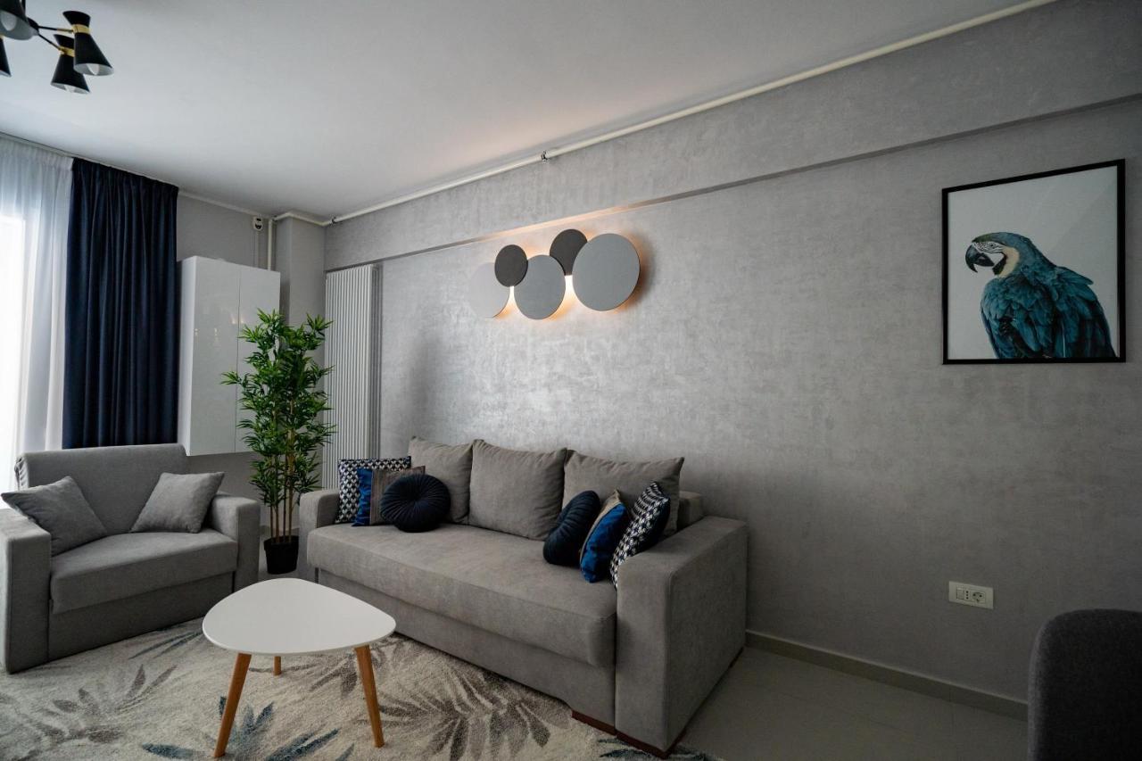 Moonlight Mamaia Apartments Bagian luar foto