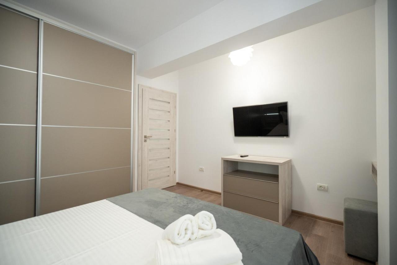 Moonlight Mamaia Apartments Bagian luar foto