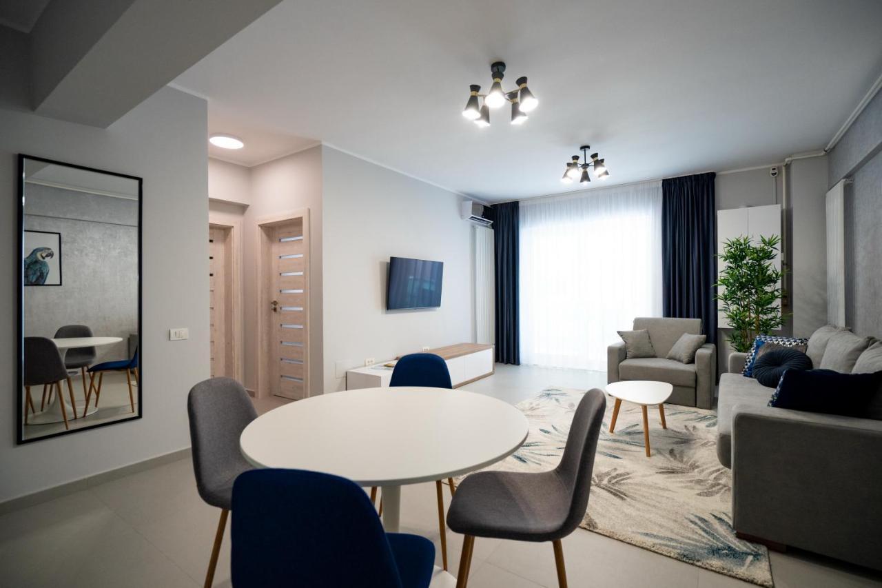 Moonlight Mamaia Apartments Bagian luar foto
